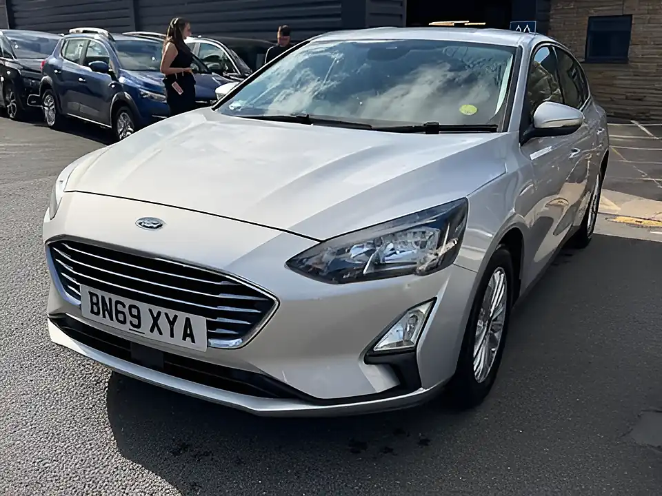 Used 2005 Ford Focus Titanium Silver - Interior and Exterior details 3