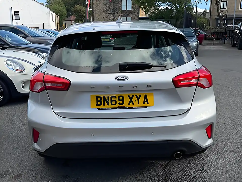 Used 2005 Ford Focus Titanium Silver - Interior and Exterior details 6
