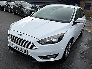 Used 2005 Ford Focus Titanium White - Interior and Exterior details 3