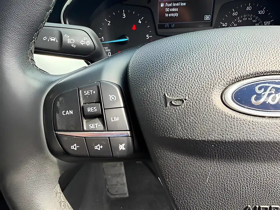 Used 2005 Ford Focus Zetec Blue - Interior and Exterior details 10