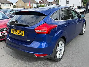 Used 2005 Ford Focus Zetec Blue - Interior and Exterior details 7