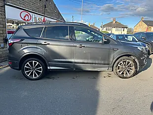 Used 2005 Ford Kuga ST-Line Grey - Interior and Exterior details 5