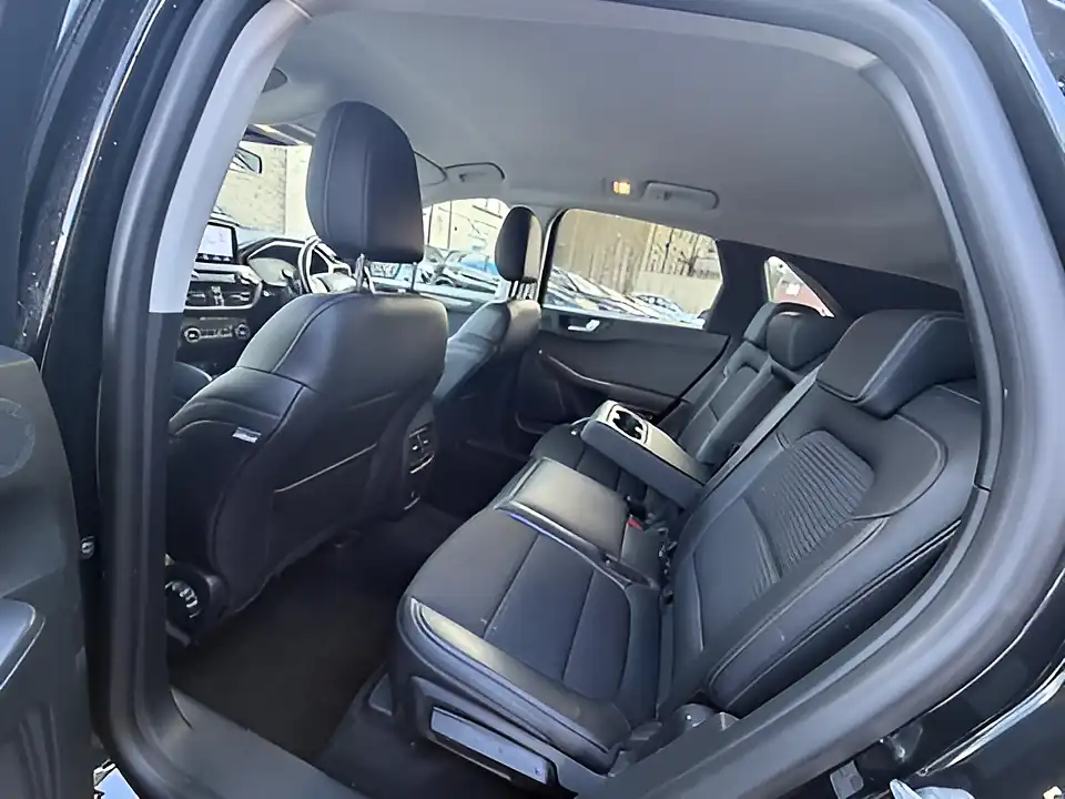 Used 2005 Ford Kuga Titanium Black - Interior and Exterior details 10