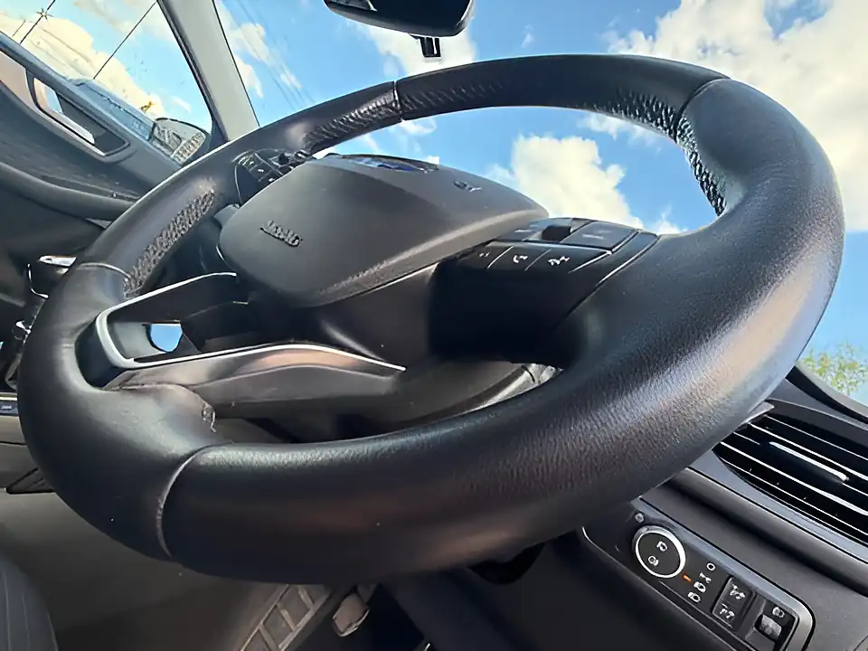 Used 2005 Ford Kuga Titanium Black - Interior and Exterior details 14