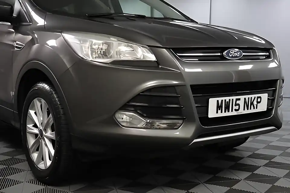 Used 2005 Ford Kuga Titanium Grey - Interior and Exterior details 14