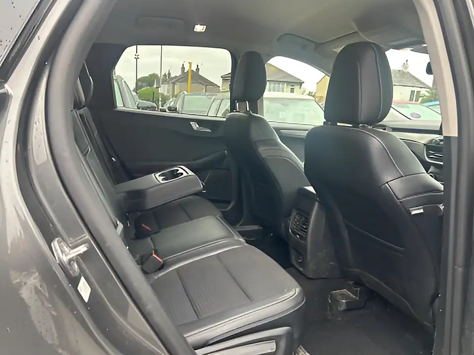 Used 2005 Ford Kuga Titanium Grey - Interior and Exterior details 4