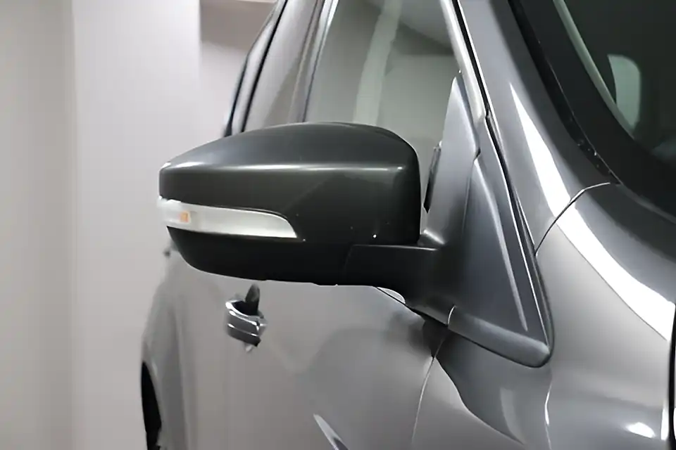 Used 2005 Ford Kuga Titanium X Edition Grey - Interior and Exterior details 16