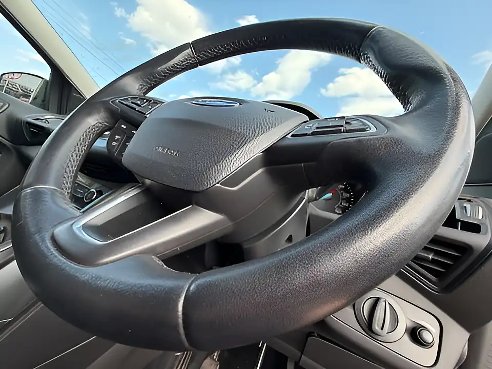 Used 2005 Ford Kuga Zetec Black - Interior and Exterior details 15