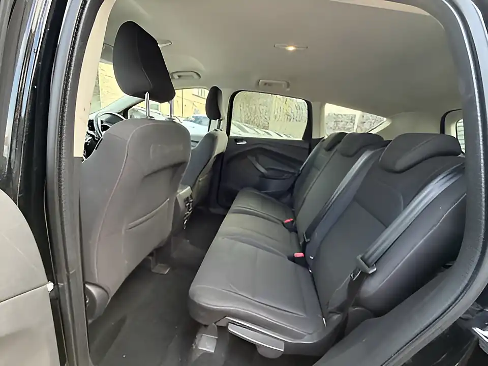 Used 2005 Ford Kuga Zetec Black - Interior and Exterior details 9