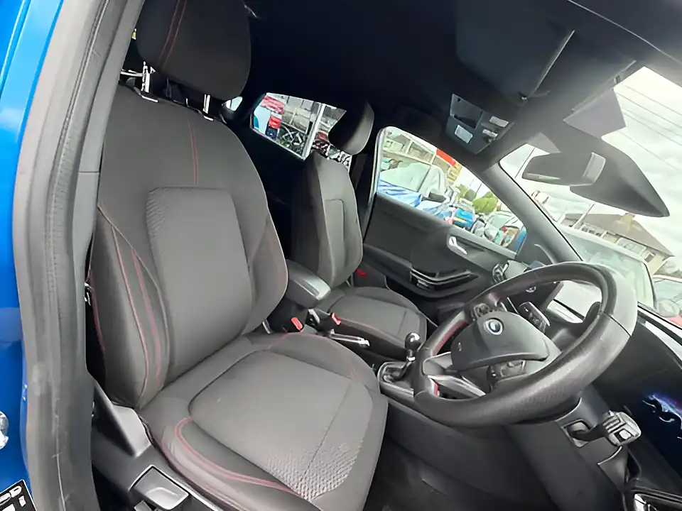 Used 2005 Ford Puma ST-Line Blue - Interior and Exterior details 12