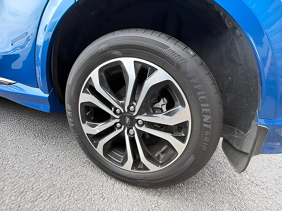 Used 2005 Ford Puma ST-Line Blue - Interior and Exterior details 8