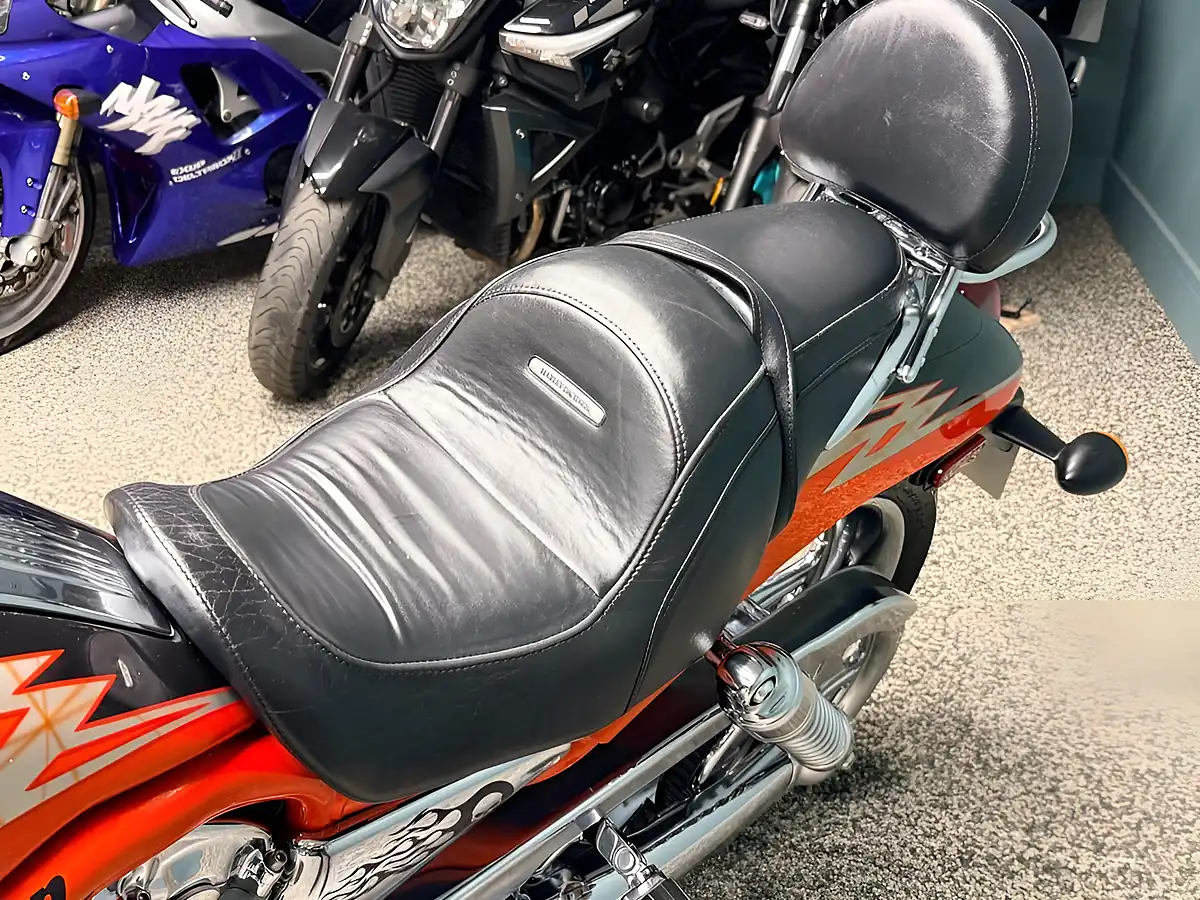 Used 2005 Harley-Davidson V-Rod Vrscse Screamin Eagle Red - Interior and Exterior details 16