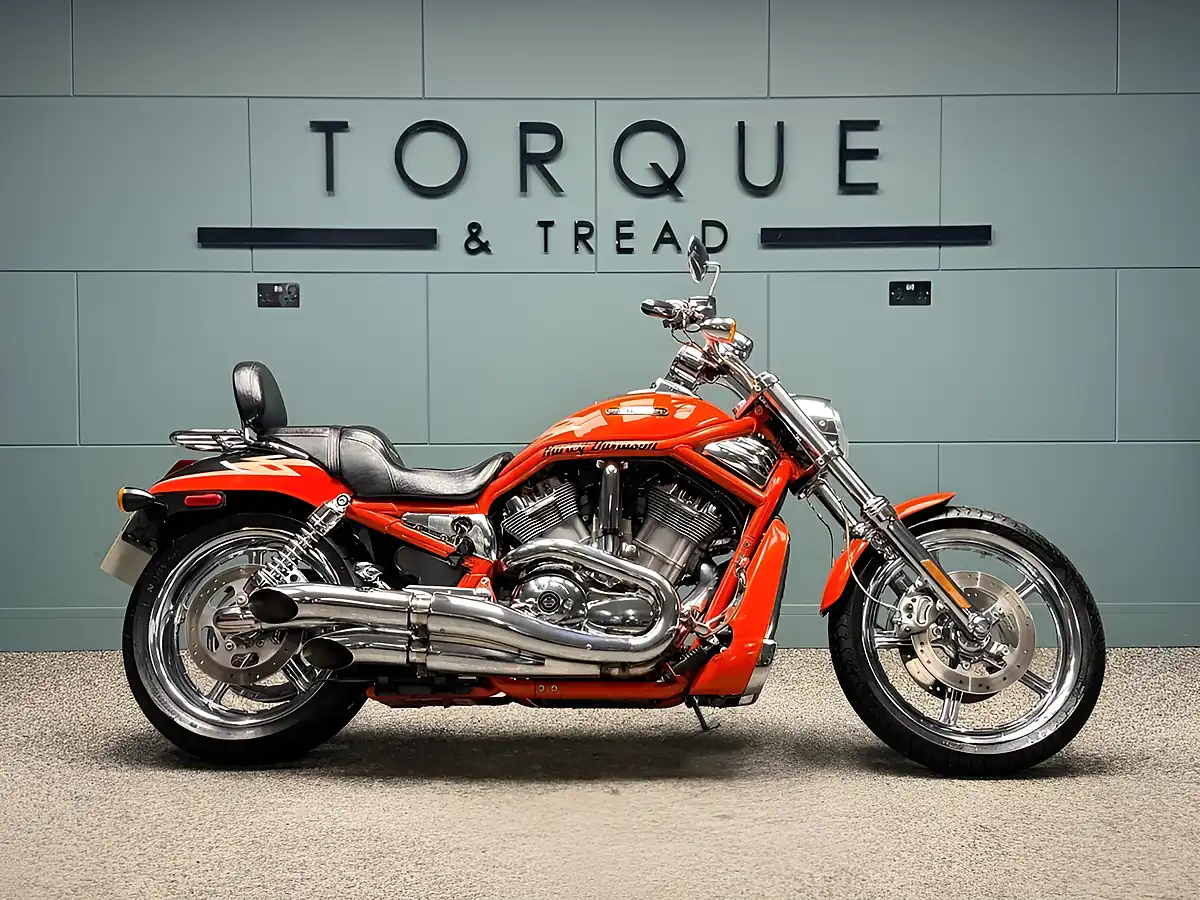 Used 2005 Harley-Davidson V-Rod Vrscse Screamin Eagle Red - Interior and Exterior details 2