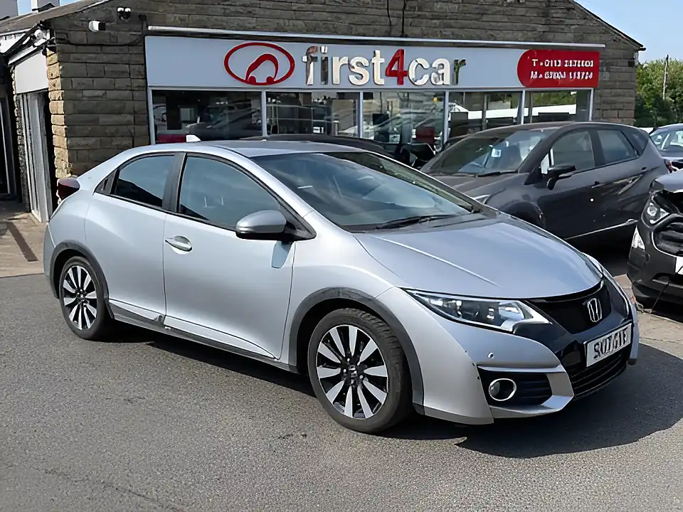Used 2005 Honda Civic Se Plus Navi Silver - Front View