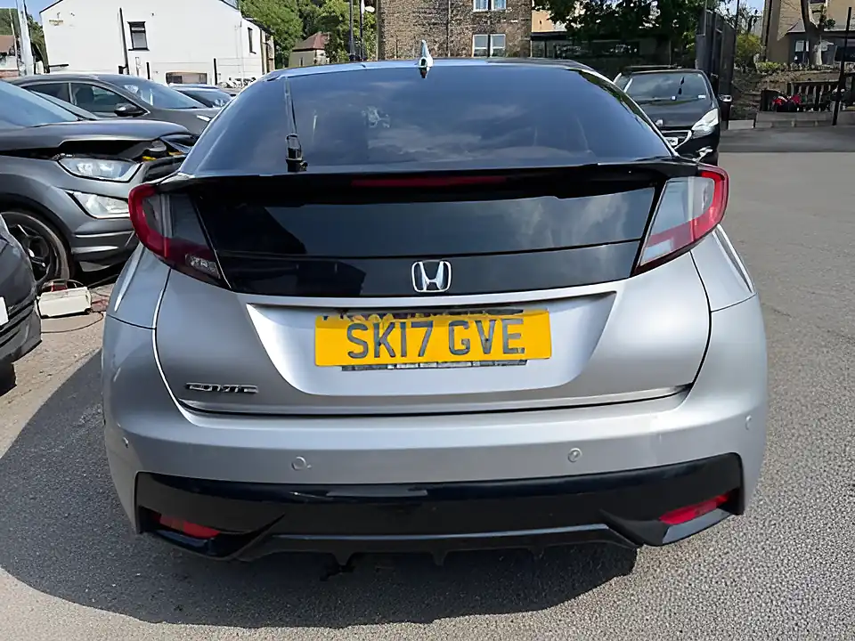 Used 2005 Honda Civic Se Plus Navi Silver - Interior and Exterior details 5