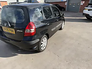Used 2005 Honda Jazz Black - Interior and Exterior details 12