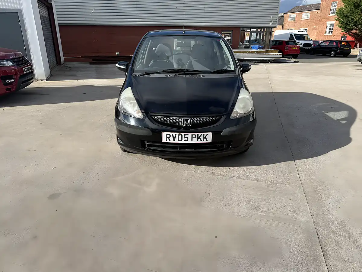 Used 2005 Honda Jazz Black - Interior and Exterior details 3