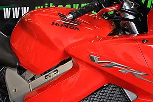 Used 2005 Honda VFR800 Red - Interior and Exterior details 16
