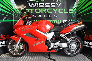 Used 2005 Honda VFR800 Red - Interior and Exterior details 4