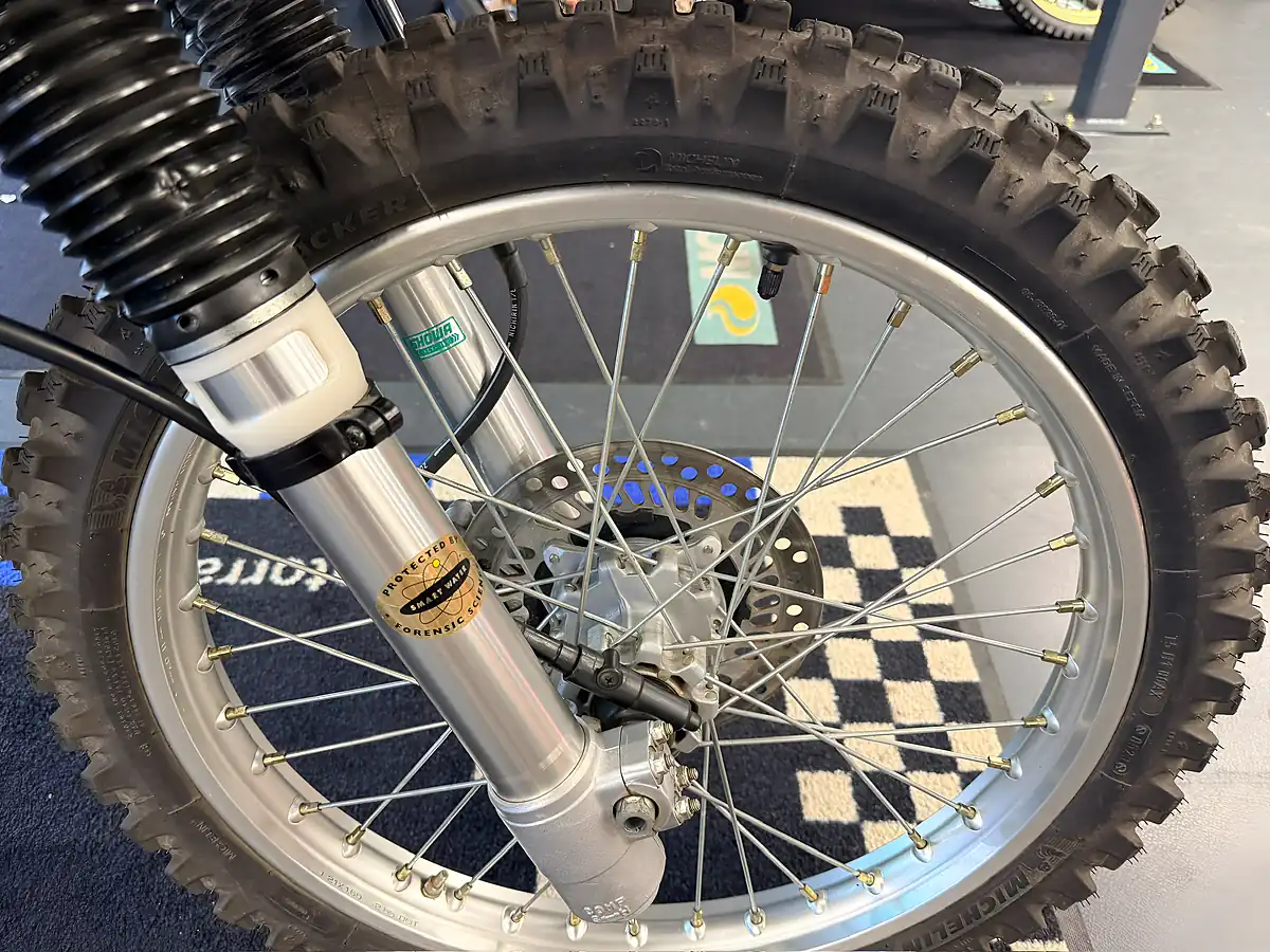 Used 2005 Honda XR400R - Interior and Exterior details 3