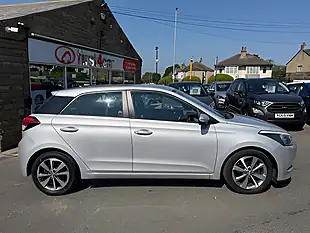 Used 2005 Hyundai i20 Se Blue Drive Silver - Interior and Exterior details 6