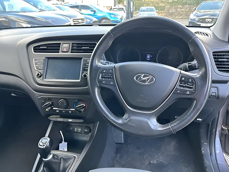 Used 2005 Hyundai i20 Se Grey - Interior and Exterior details 2