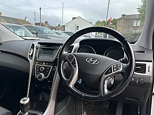 Used 2005 Hyundai i30 Se Blue Drive White - Interior and Exterior details 11