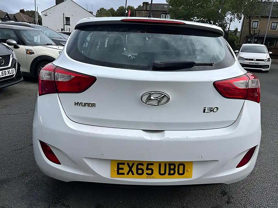 Used 2005 Hyundai i30 Se Blue Drive White - Interior and Exterior details 7