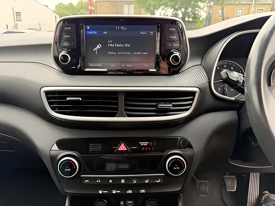 Used 2005 Hyundai Tucson S Connect Black - Interior and Exterior details 15