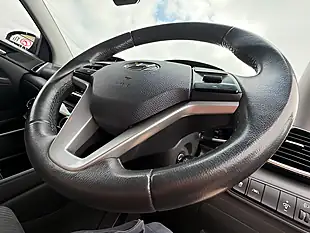 Used 2005 Hyundai Tucson S Connect Black - Interior and Exterior details 16