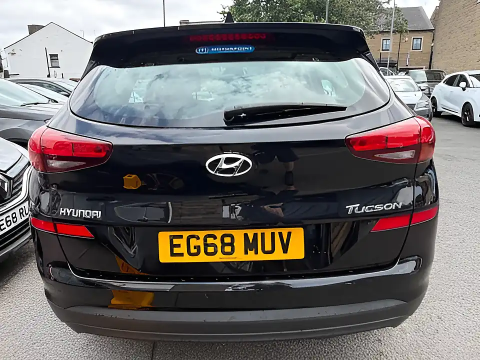 Used 2005 Hyundai Tucson S Connect Black - Interior and Exterior details 5