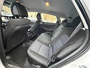 Used 2005 Hyundai Tucson Se Nav Blue Drive White - Interior and Exterior details 10