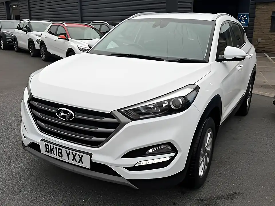 Used 2005 Hyundai Tucson Se Nav Blue Drive White - Interior and Exterior details 3