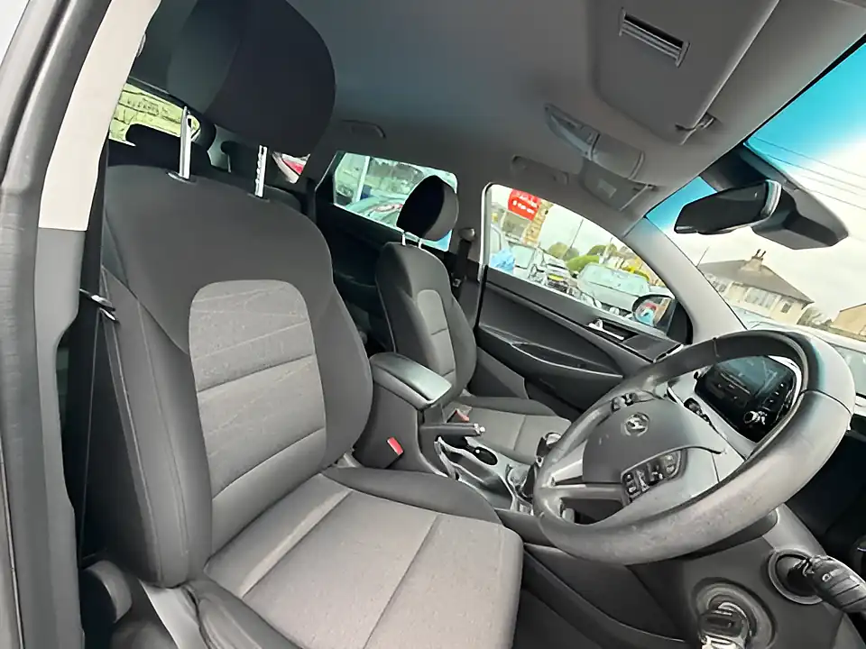 Used 2005 Hyundai Tucson Se Nav Grey - Interior and Exterior details 7