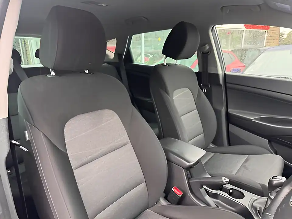 Used 2005 Hyundai Tucson Se Nav Micron Grey - Interior and Exterior details 8