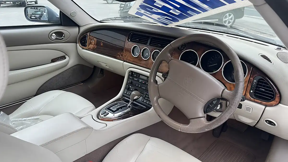 Used 2005 Jaguar XK8 Coupe Blue - Interior and Exterior details 5