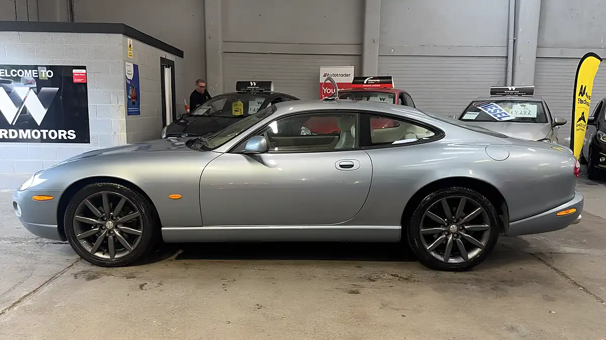 Used 2005 Jaguar XK8 Coupe Blue - Interior and Exterior details 2
