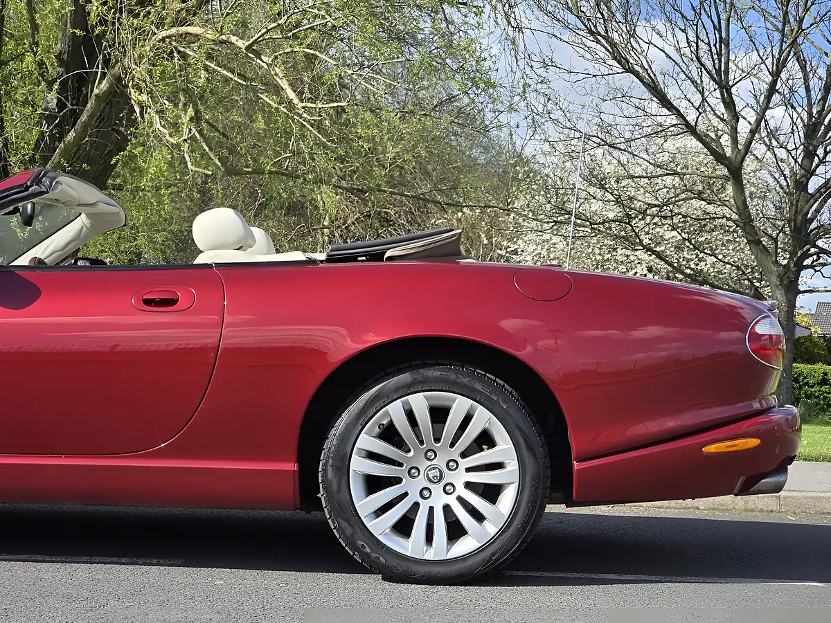 Used 2005 Jaguar XK8 Facelift Radiance Red Pearl - Interior and Exterior details 14