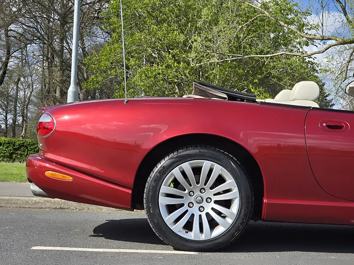 Used 2005 Jaguar XK8 Facelift Radiance Red Pearl - Interior and Exterior details 15