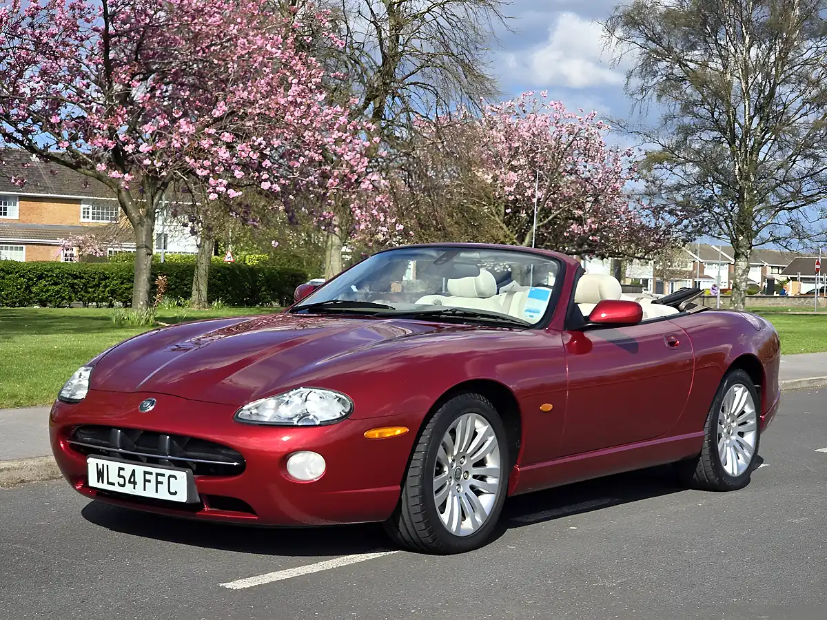 Used 2005 Jaguar XK8 Facelift Radiance Red Pearl - Interior and Exterior details 17