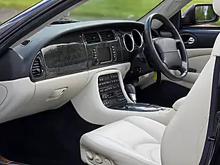 Used 2005 Jaguar Xkr Black - Interior and Exterior details 4