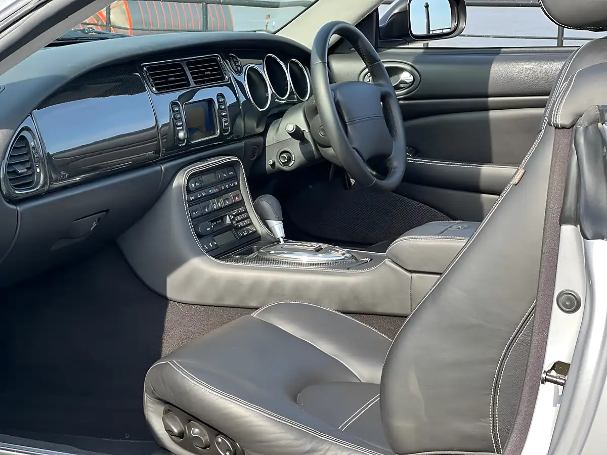 Used 2005 Jaguar Xkr-S Silver - Interior and Exterior details 10