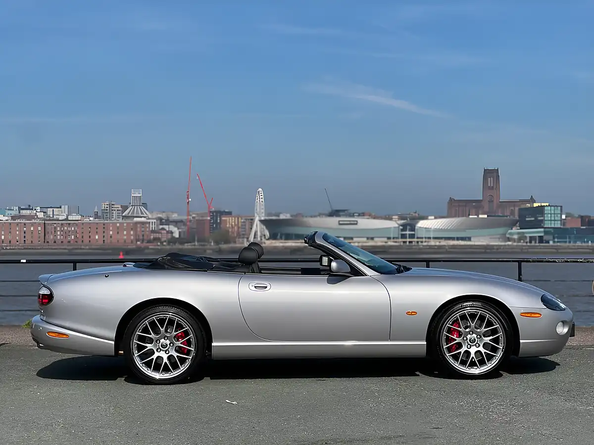 Used 2005 Jaguar Xkr-S Silver - Interior and Exterior details 2
