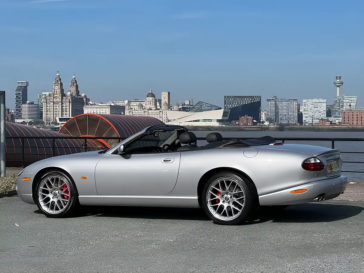Used 2005 Jaguar Xkr-S Silver - Interior and Exterior details 8