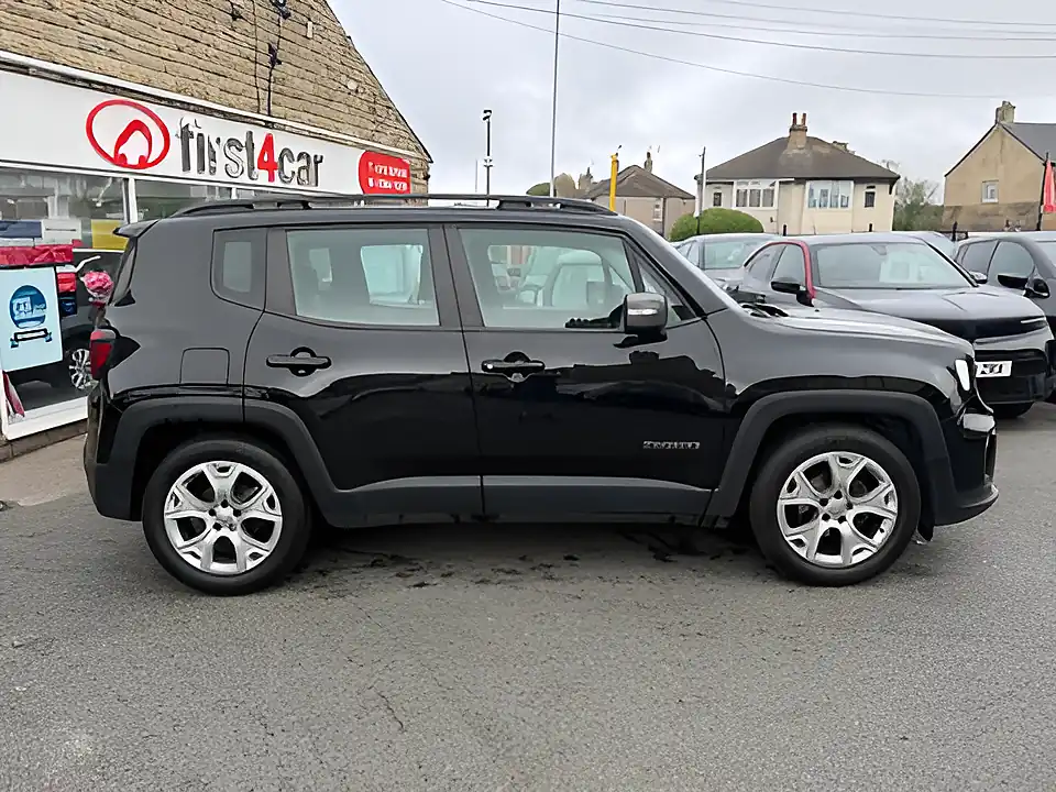 Used 2005 Jeep Renegade Limited Black - Interior and Exterior details 7