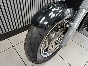 Used 2005 Kawasaki Vulcan 2000 Black - Interior and Exterior details 15