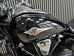 Used 2005 Kawasaki Vulcan 2000 Black - Interior and Exterior details 9