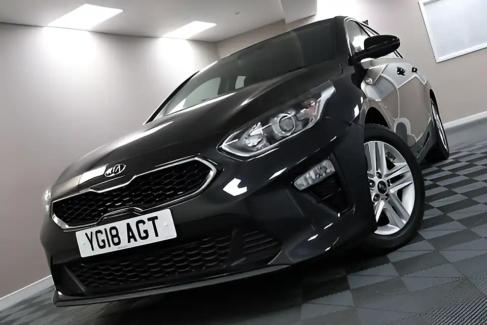 Used 2005 Kia Ceed 2 Black - Interior and Exterior details 16