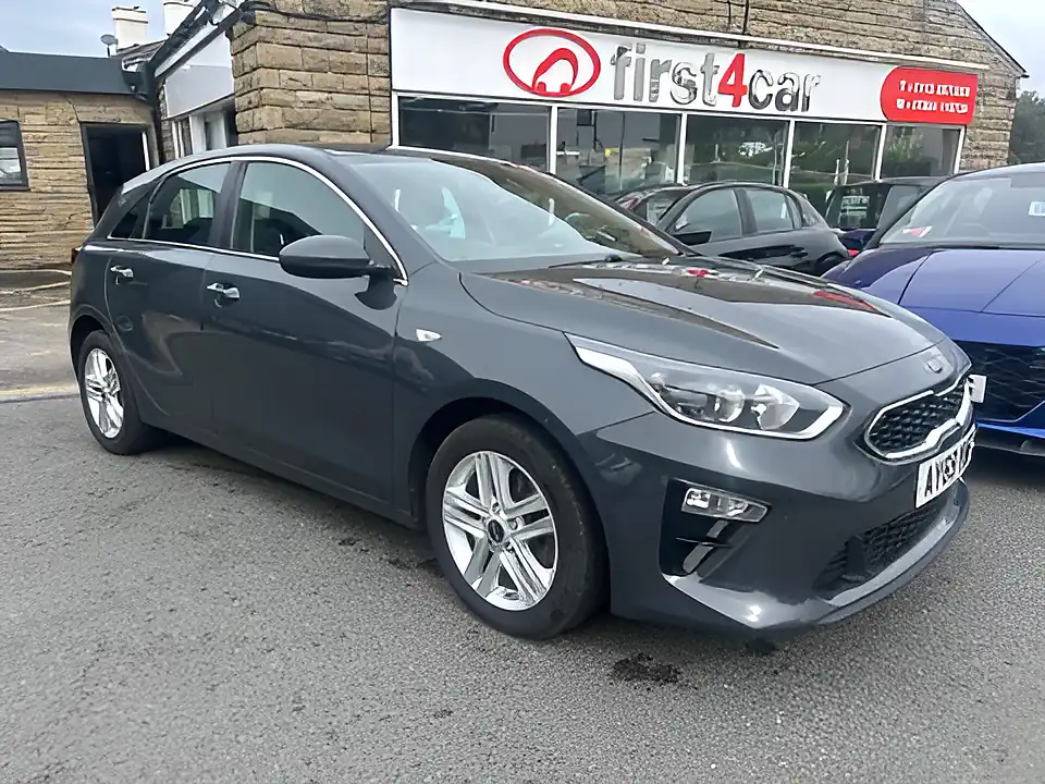 Used 2005 Kia Ceed 2 Grey - Front View