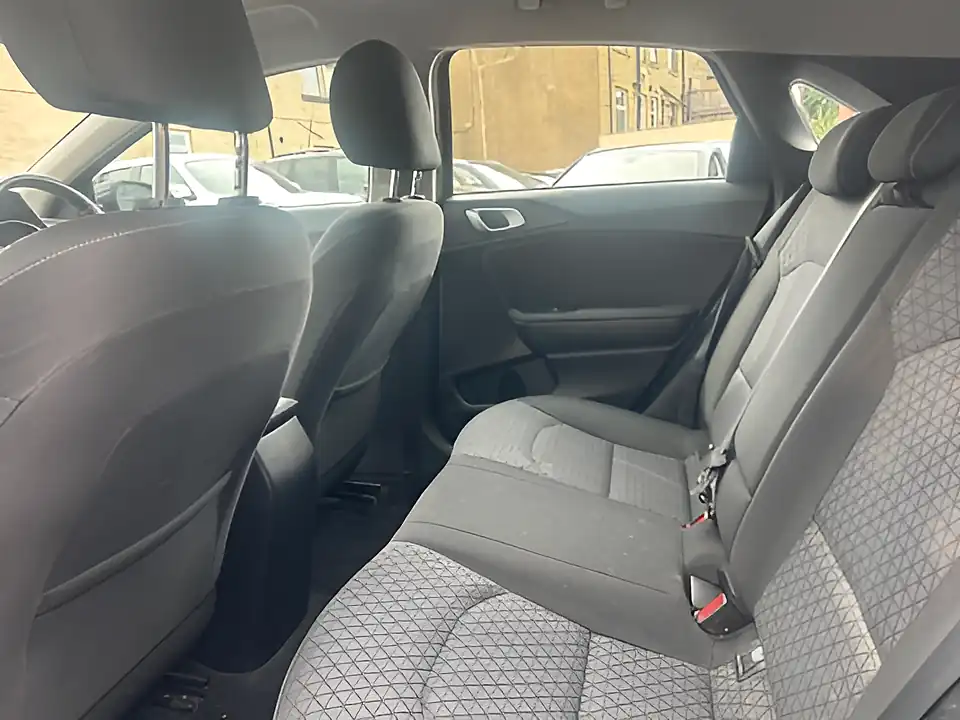 Used 2005 Kia Ceed 2 Grey - Interior and Exterior details 11